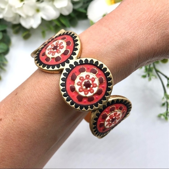Lucky Brand Suzani Style Matte Enamel Mandala Scalloped Bangle Bracelet - Picture 7 of 11